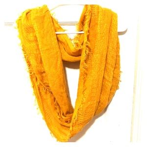✨4 for $20 Sale✨Mustard yellow infinity scarf